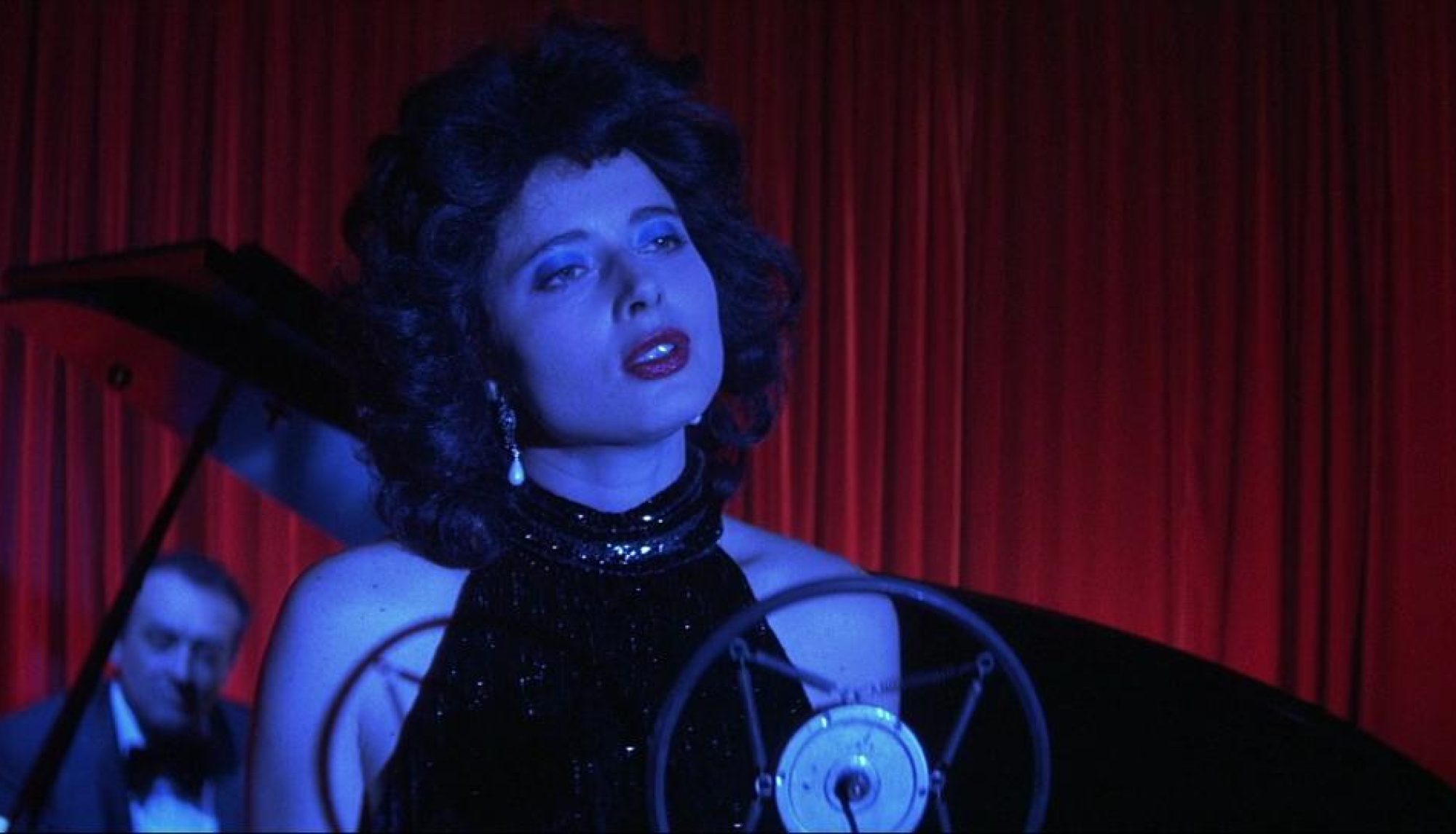 isabella-rossellini-blue-velvet
